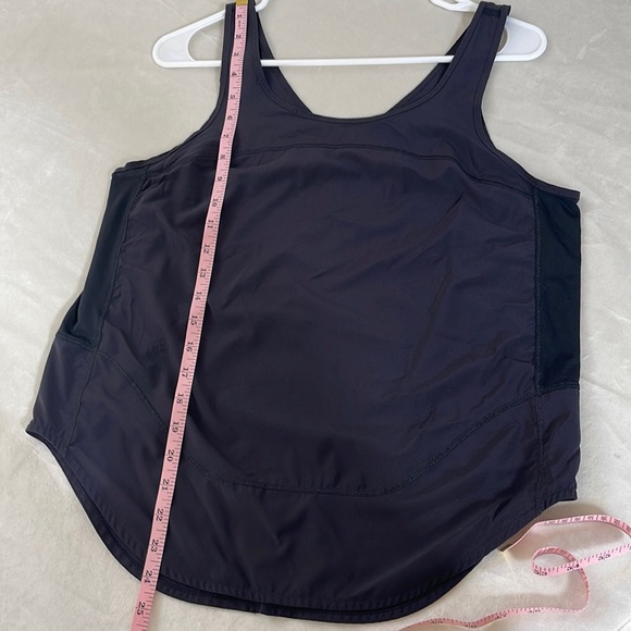 Lululemon tank - Picture 4 of 4
